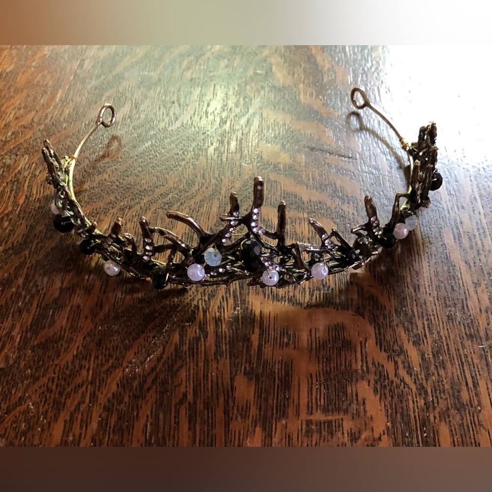 NEW never worn Elegant Black and Gold Headband/Crown/Tiara